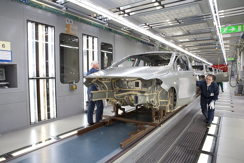 Mercedes-Benz Werk Rastatt schafft 500 neue unbefristete Arbeitsplätze