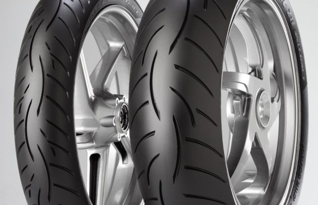 Metzeler Roadtec Z8 Interact überzeugt im Nässetest