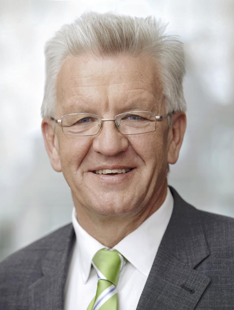Ministerpräsident Kretschmann: Technologieoffen in die mobile Zukunft