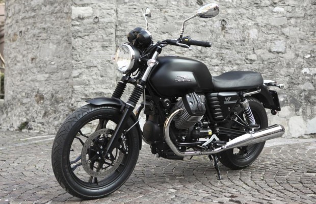 Moto Guzzi V7 Stone: Traditionsmaschine