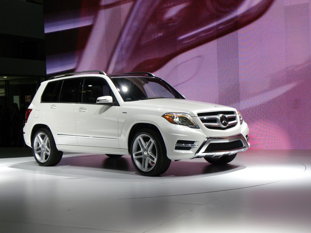 New York 2012: Mercedes-Benz überarbeitet den GLK