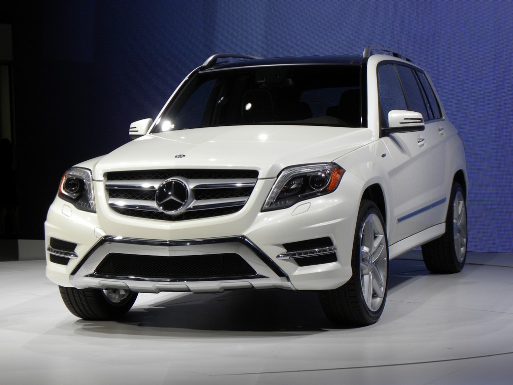 New York 2012: Mercedes-Benz überarbeitet den GLK