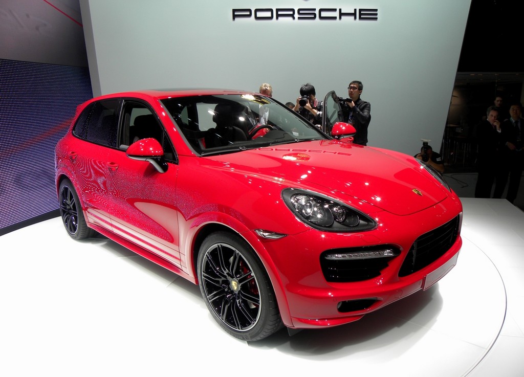 Peking 2012: Porsche zeigt Cayenne GTS