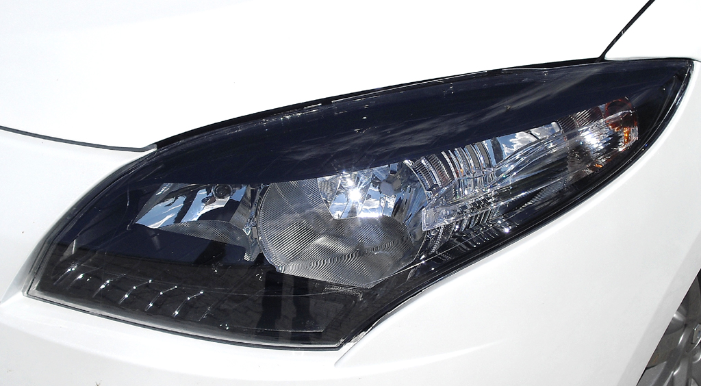 Renault Mégane: Moderne Leuchteinheit vorn. 