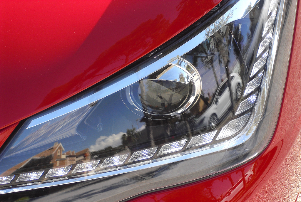Seat Ibiza: Die Leuchteinheit vorn ist horizontal ausgerichtet. 
