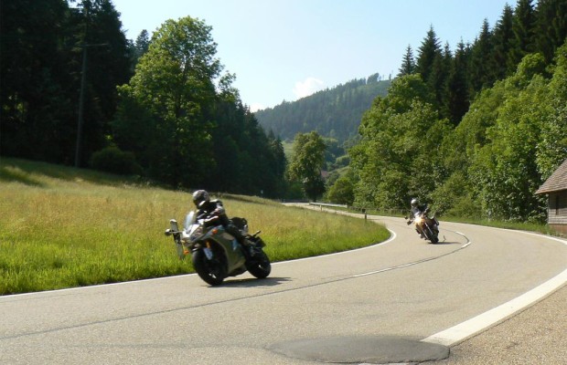 Sicherheit: Behörde bittet Motorradfahrer um Mithilfe