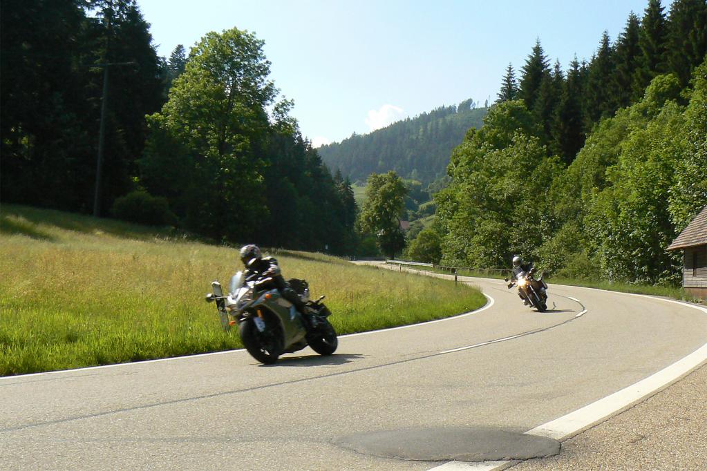 Sicherheit: Behörde bittet Motorradfahrer um Mithilfe