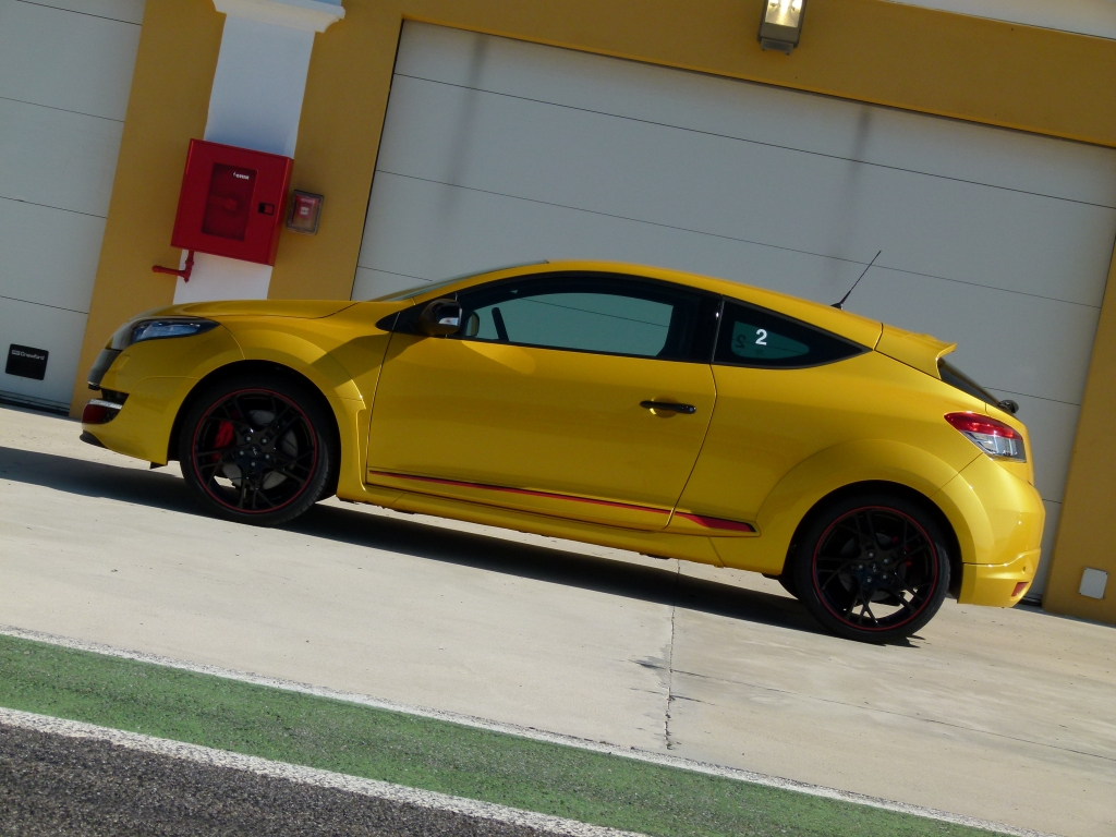 Test: Renault Megane Coupe RS - Weltmeisterlicher Rennsport für die Straße