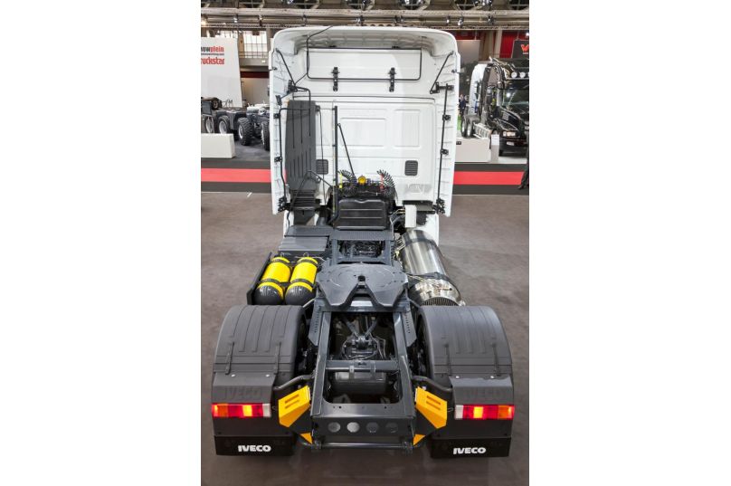 Verkehrslärm halbieren mit Erdgasbussen und -Lkw