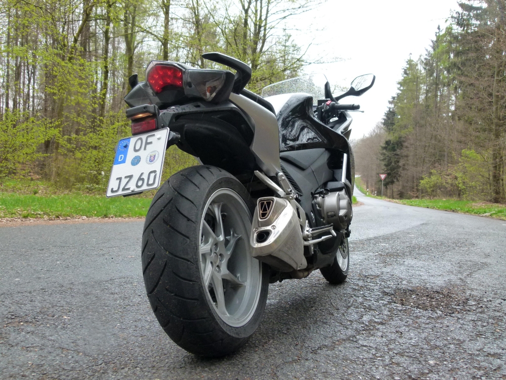 Vortrieb ohne Ende: Honda stattet Motorräder mit DCT-Doppelkupplungsgetriebe aus