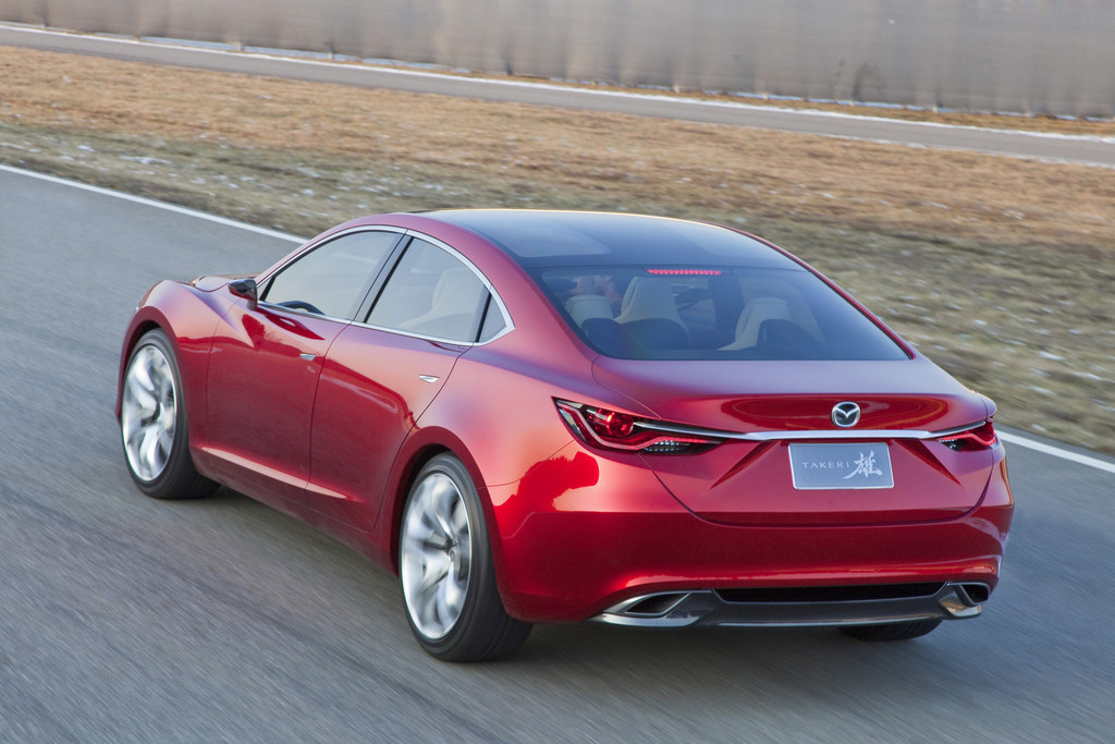 AMI 2012: Mazda feiert Deutschland-Premiere des Takeri