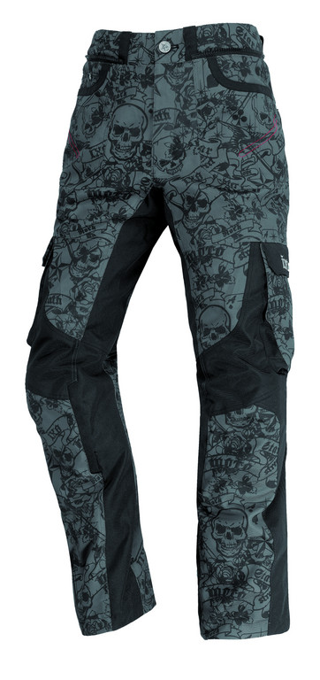 Allwetterbekleidung von Ixs in auffälligem Design