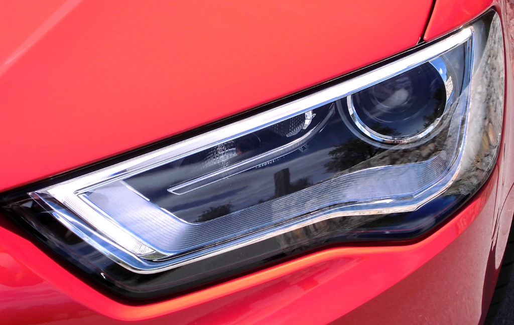 Audi A3: Moderne Leuchteinheit vorn. 