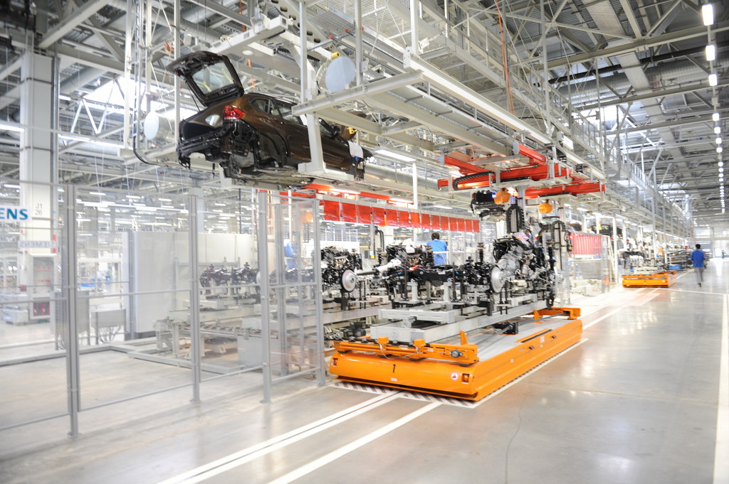 BMW eröffnet Werk in China