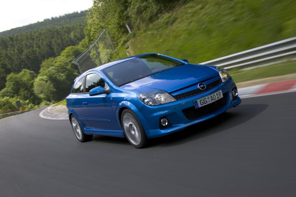 Das Top-Modell Astra OPC kommt auf 240 PS