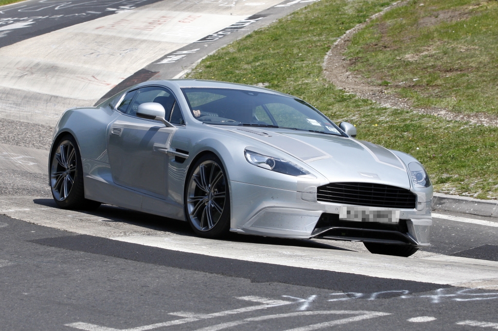 Erwischt: Erlkönig Aston Martin DB9-Nachfolger