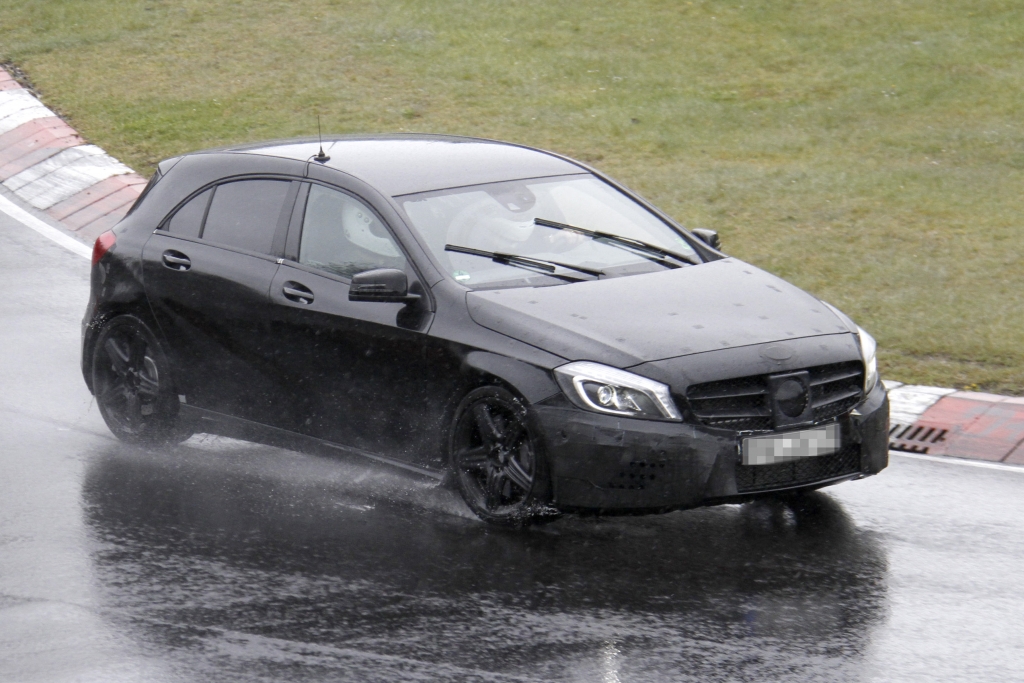Erwischt: Erlkönig Mercedes-Benz A-Klasse AMG