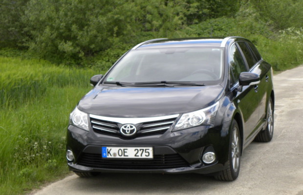 Fahrbericht Toyota Avensis Combi 2.2D-CAT: Verlässlicher Partner