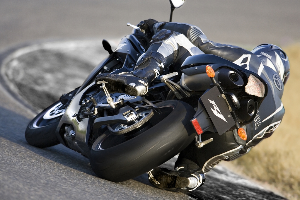 Fahrbericht Yamaha YZF-R1: Sportler mit Frischzellenkur