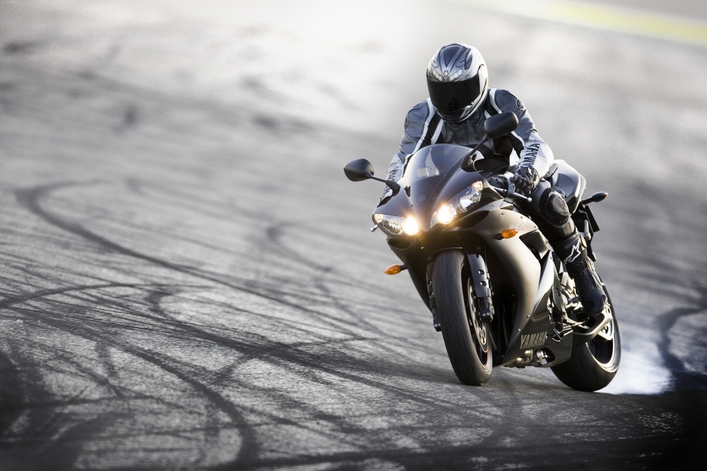Fahrbericht Yamaha YZF-R1: Sportler mit Frischzellenkur