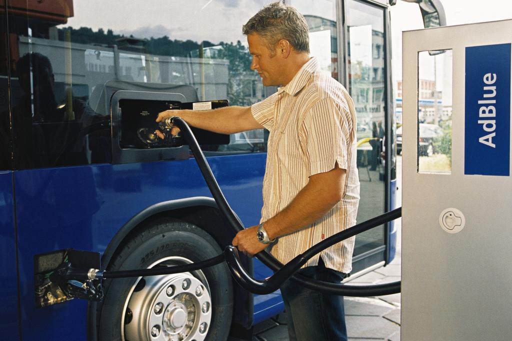 Harnstoff an der Tankstelle - Neue Zapfsäule für Diesel-Fahrer