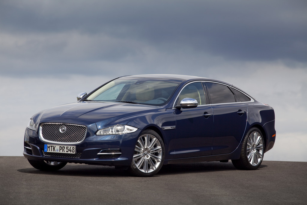 Jaguar XJ Diamond Edition und Range Rover Westminster zum Thronjubiläum
