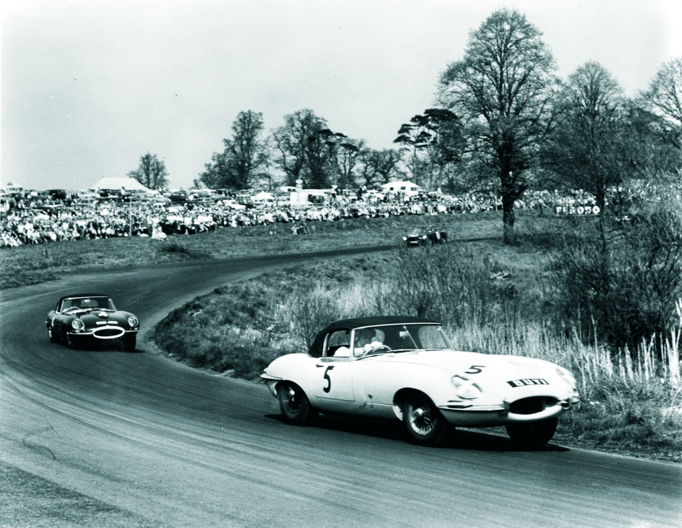 Leipzig 2012: Sonderschau mit E-Type und Range Rover