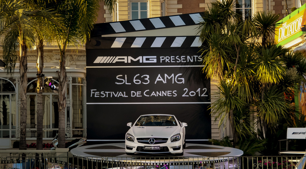 Mercedes-Benz stellt goldene Flotte für Cannes