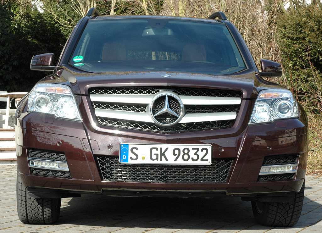 Mercedes GLK: Blick auf die Frontpartie der ersten Auflage. 