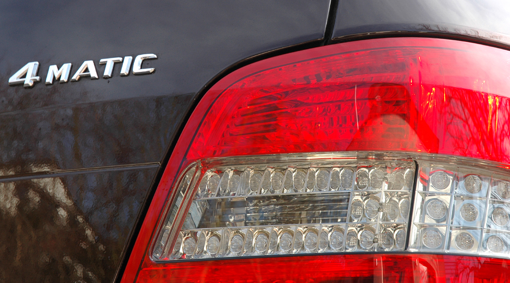 Mercedes GLK: Moderne Leuchteinheit hinten mit (Allrad-)Antriebsschriftzug. 