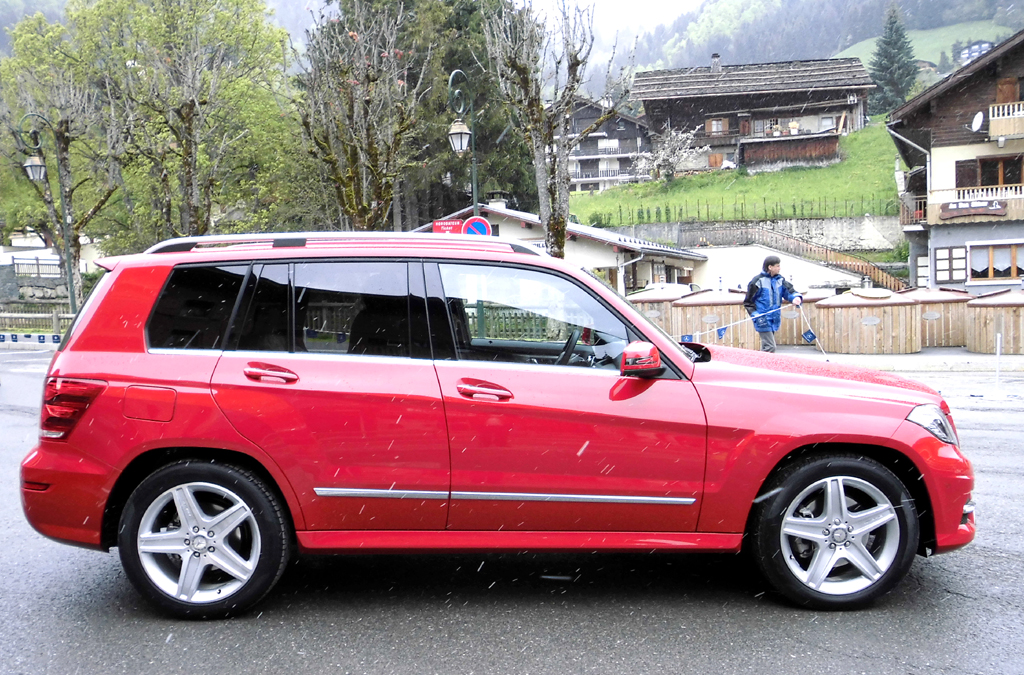 Mercedes GLK: Und so sieht das kompakte SUV-Modell von der Seite aus.