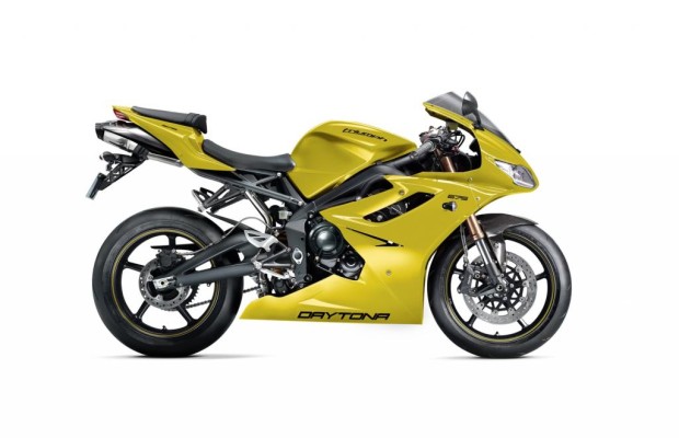 Neue Farben und Ausstattungen - Triumph wertet auf