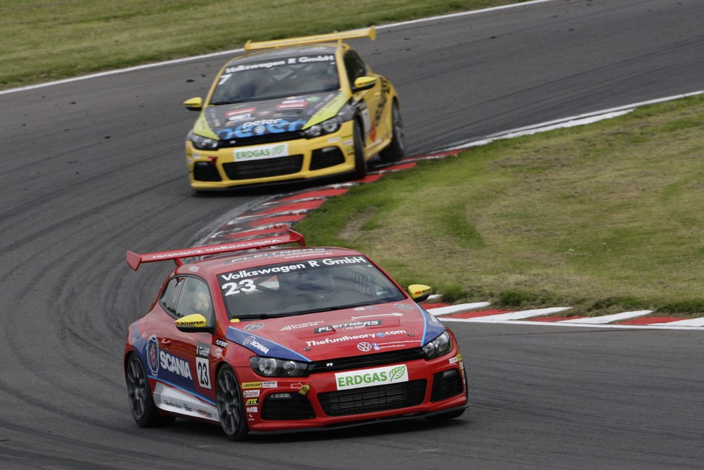 Nilsson siegt im Scirocco-R-Cup