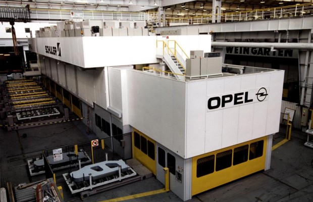 Opel-Stammwerk: Belegschaft zu Lohnkürzungen bereit