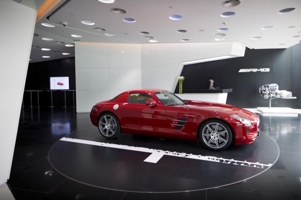 Panorama: AMG Performance Center in Peking - Der Chinese rückt nach links