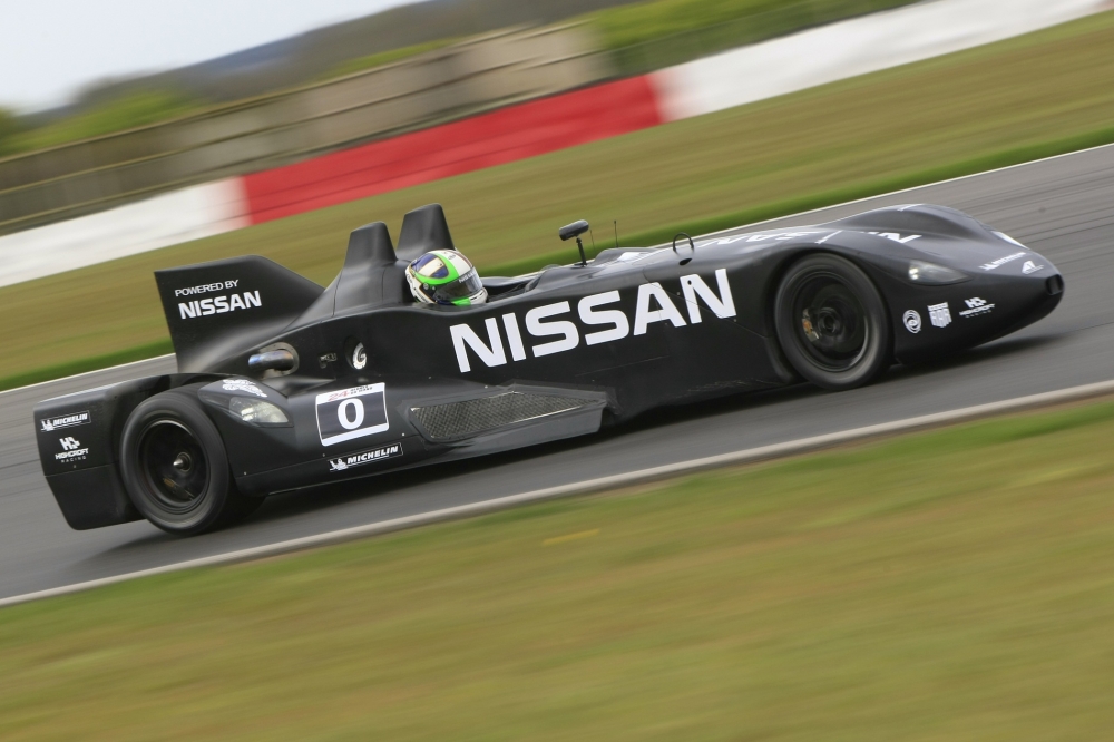 Panorama: Nissan Deltawing - Rasender Revolutionär 
