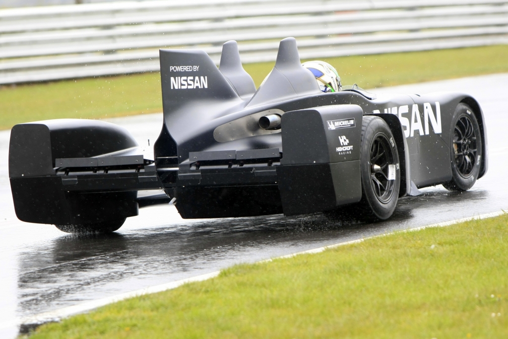 Panorama: Nissan Deltawing - Rasender Revolutionär 