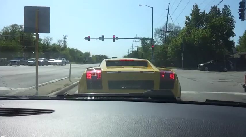Peinlicher Lamborghini-Crash