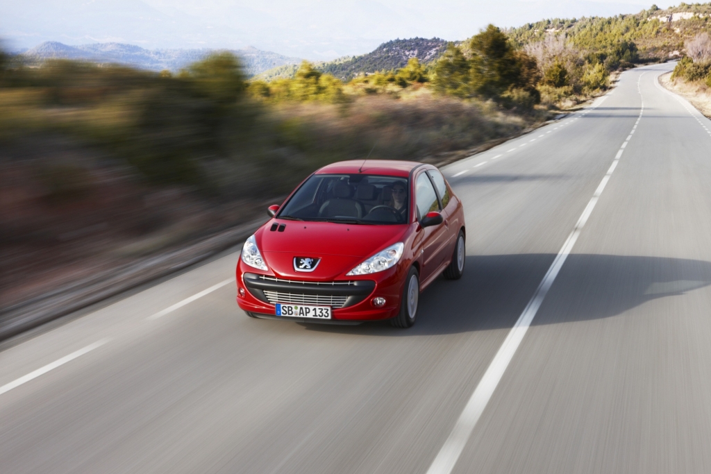 Peugeot bietet den mittlerweile vom 207 abgelösten 206 mit dem Beinamen Plus an.