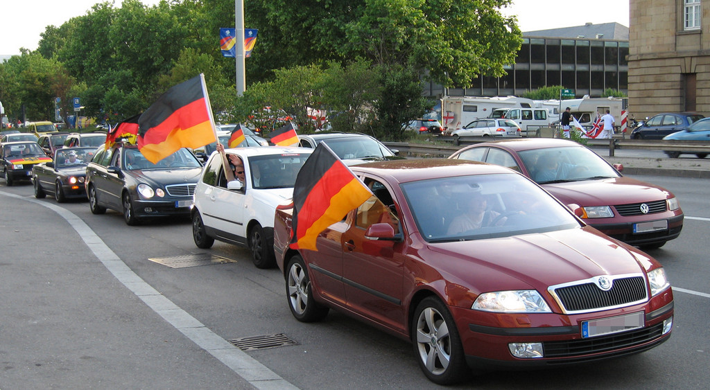 Ratgeber: Mit dem Auto zur Fußball-EM 2012