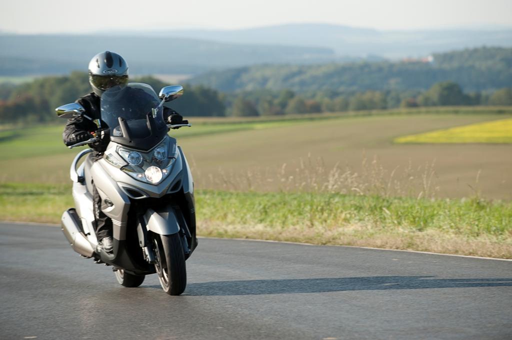 Scooter-Fahrbericht Kymco Myroad 700i ABS: Luxusliner auf zwei Rädern