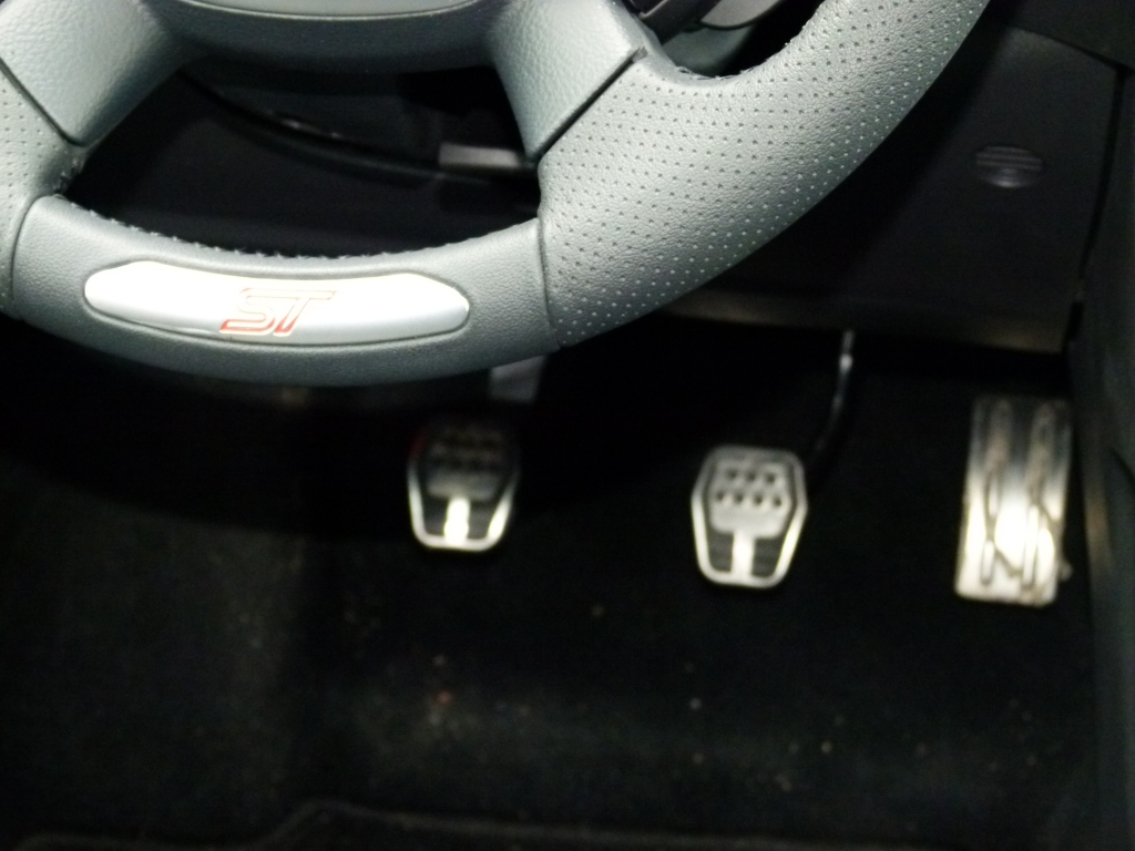 Sitzprobe im Ford Focus ST - Familienausflug mit 250 PS