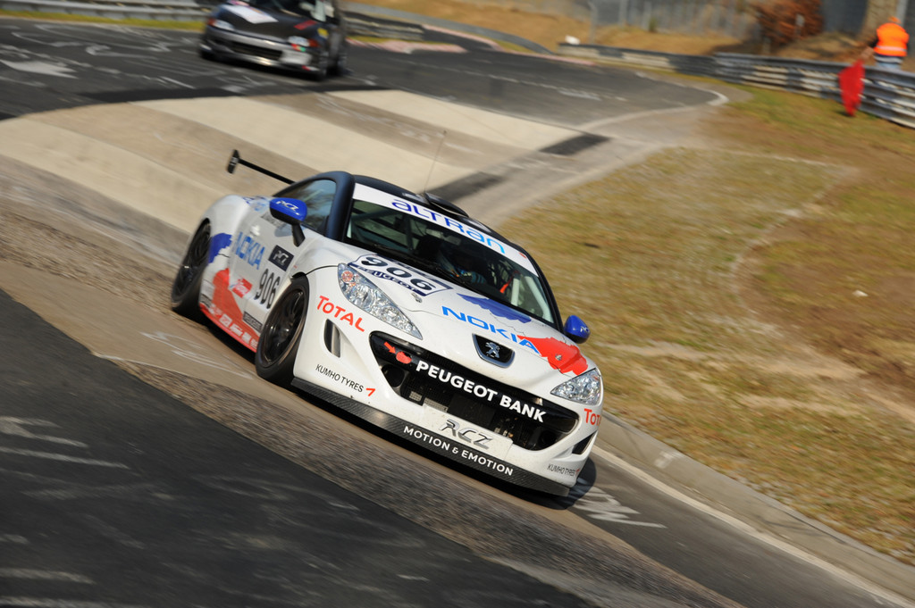 Team Peugeot RCZ Nokia schickt zwei Sport-Coupés ins 24h-Rennen