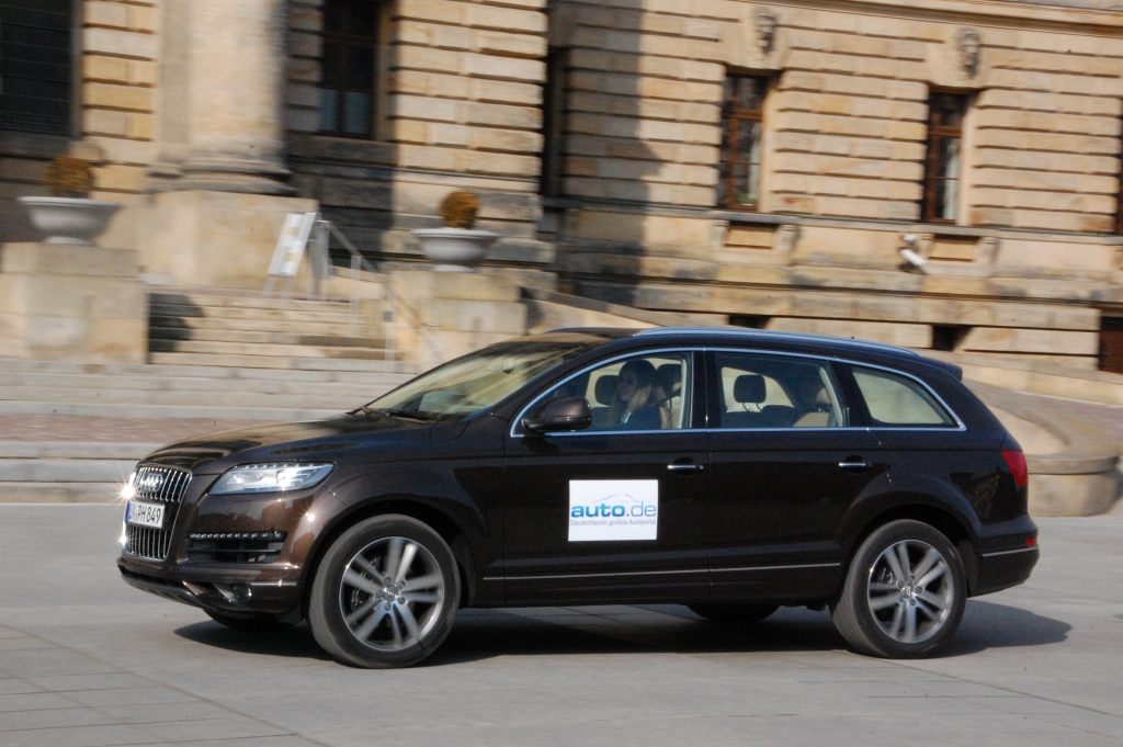 Test Audi Q7 – Prähistorischer Raumgleiter