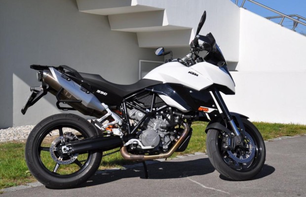 Test: KTM 990 SM-T - Zwischen Sprint und Marathon