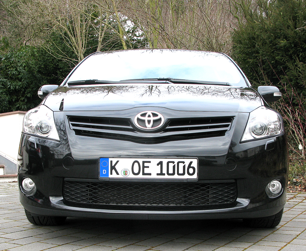 Toyota Auris: Blick auf die Frontpartie des Kompaktmodells. 