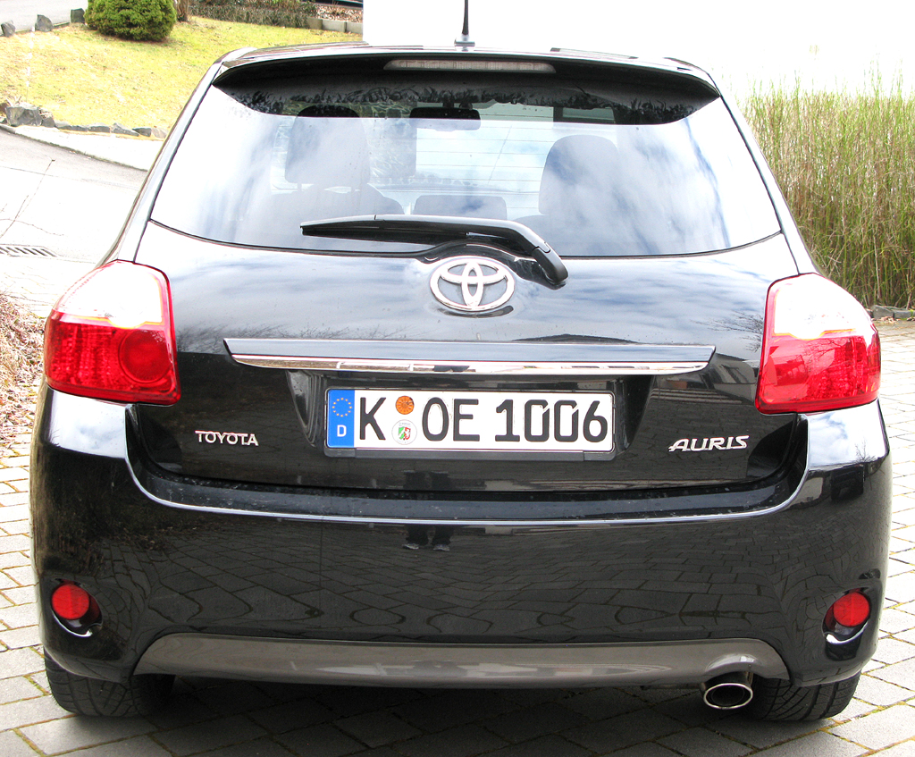 Toyota Auris: Blick auf die Heckpartie. 