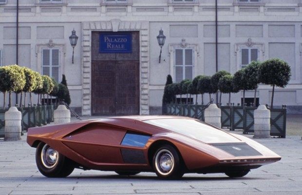 Tradition: 100 Jahre Bertone - Automobile Mode für Millionen