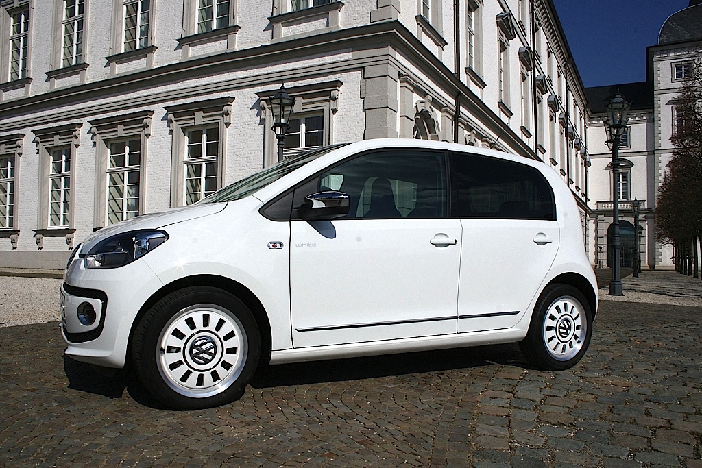Viertüriger Volkswagen Up ist im Handel