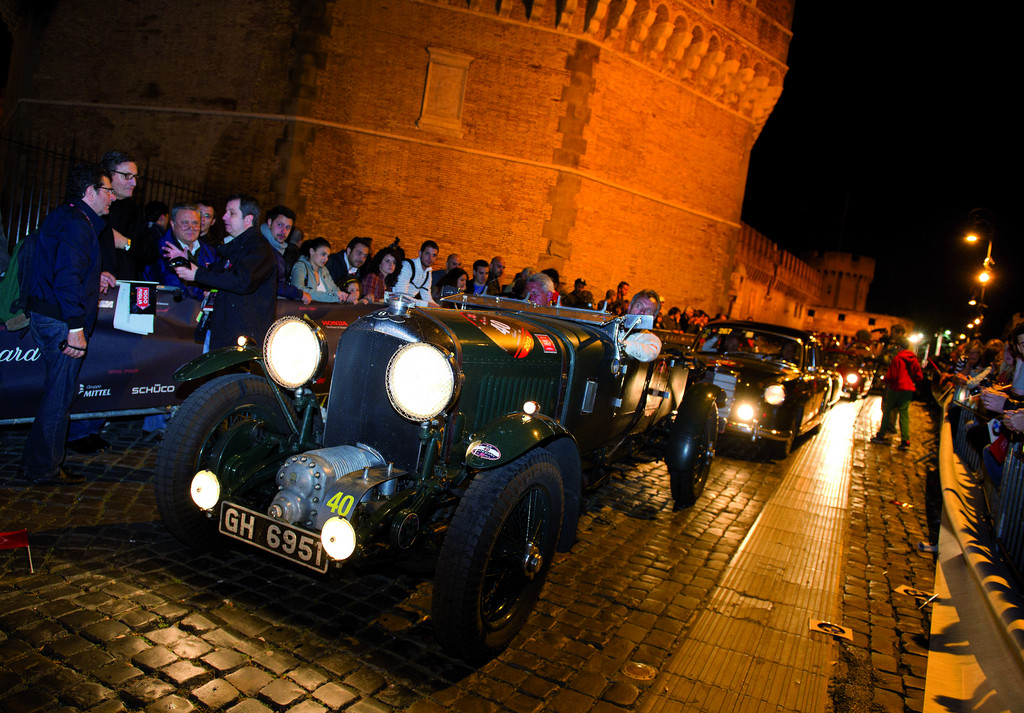 Volkswagen-Konzern startete mit 17 Autos bei der Mille Miglia